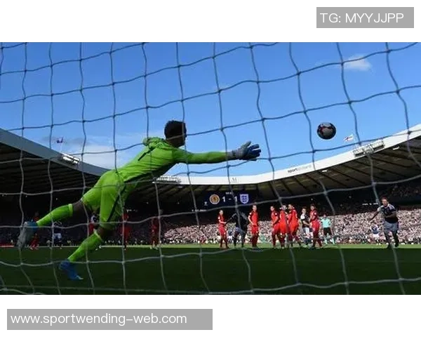 日本队迅速追平比分小川航基远射助攻巴拉圭门将失误入网 日本队迅速追平比分小川航基远射助攻巴拉圭门将失误入网